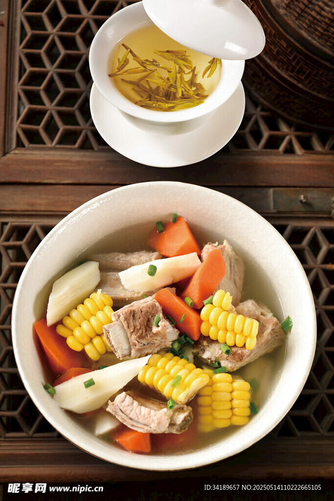 玉米排骨湯