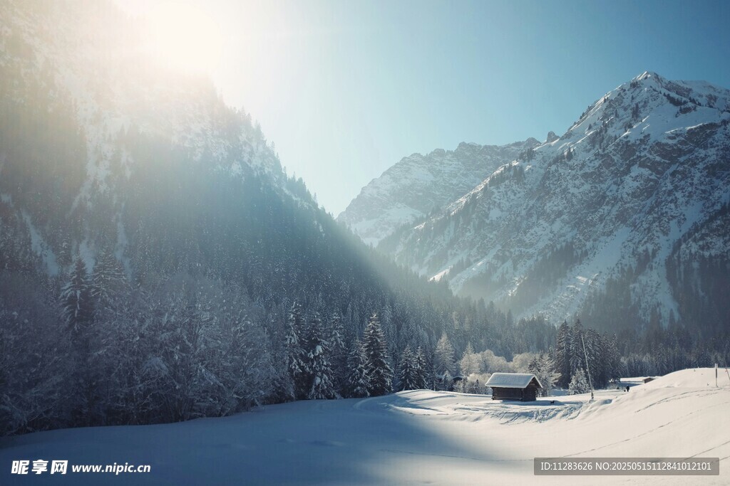 冬日雪山美景
