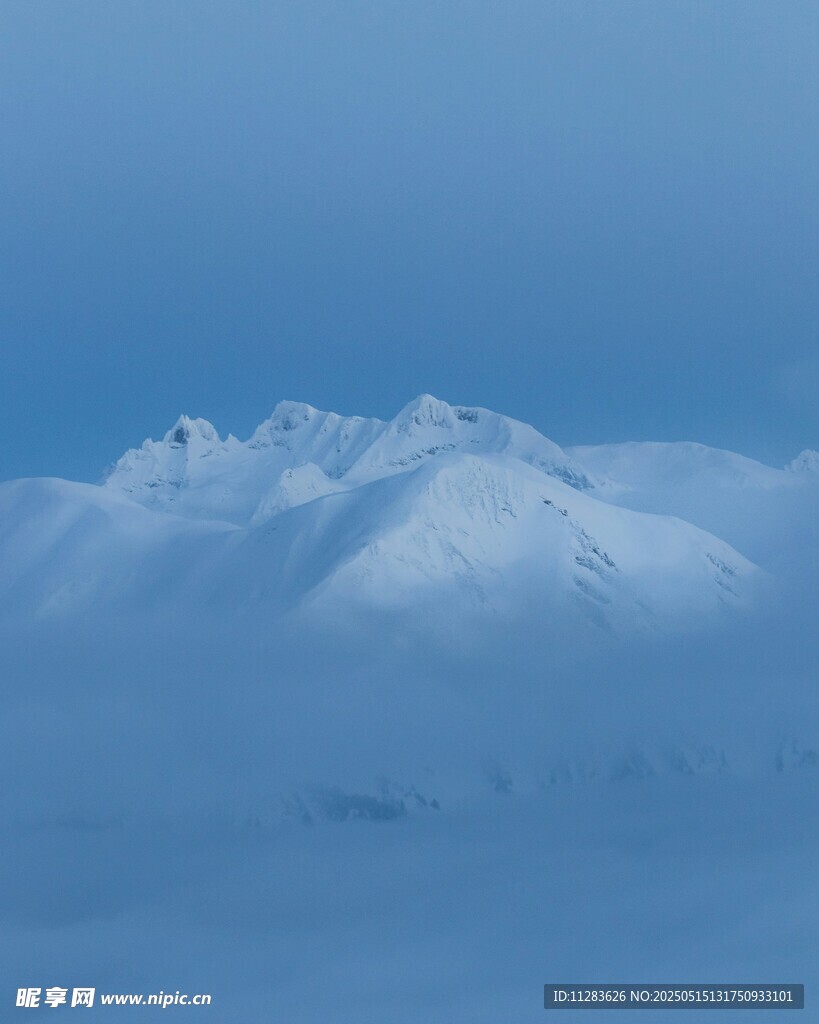 雪山壯麗景致