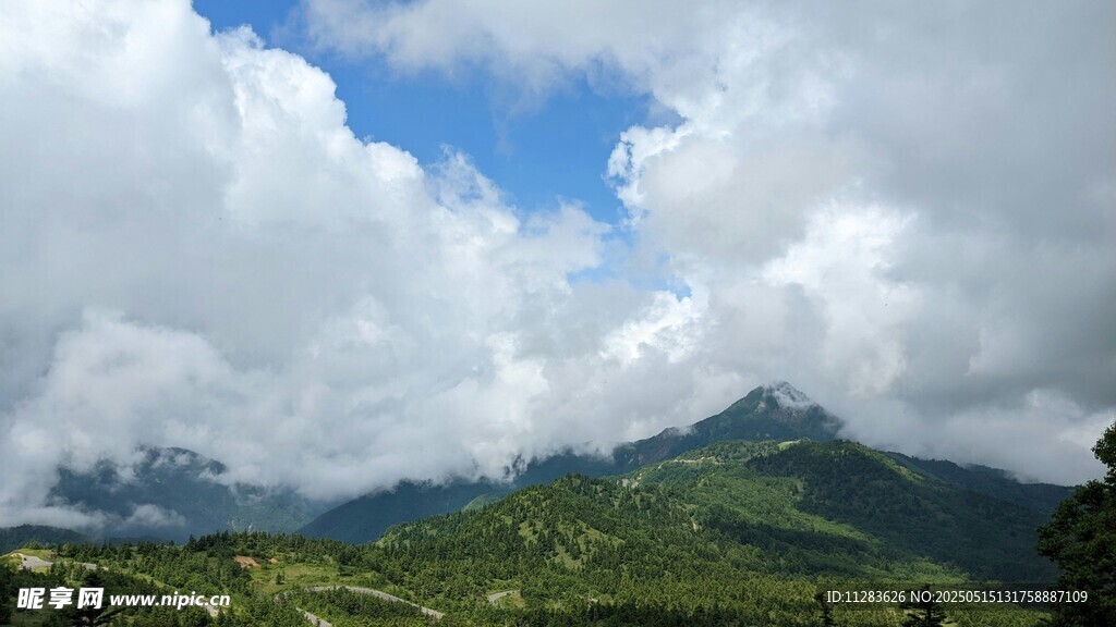山間云海美景