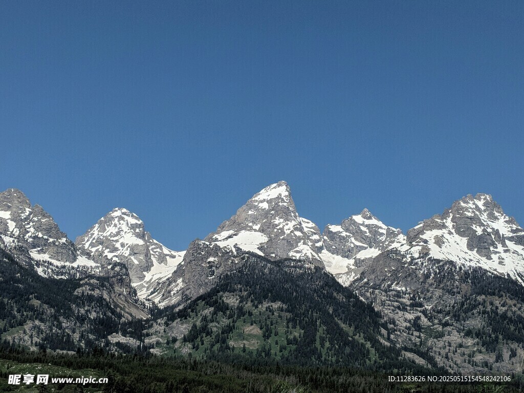 壯麗雪山美景