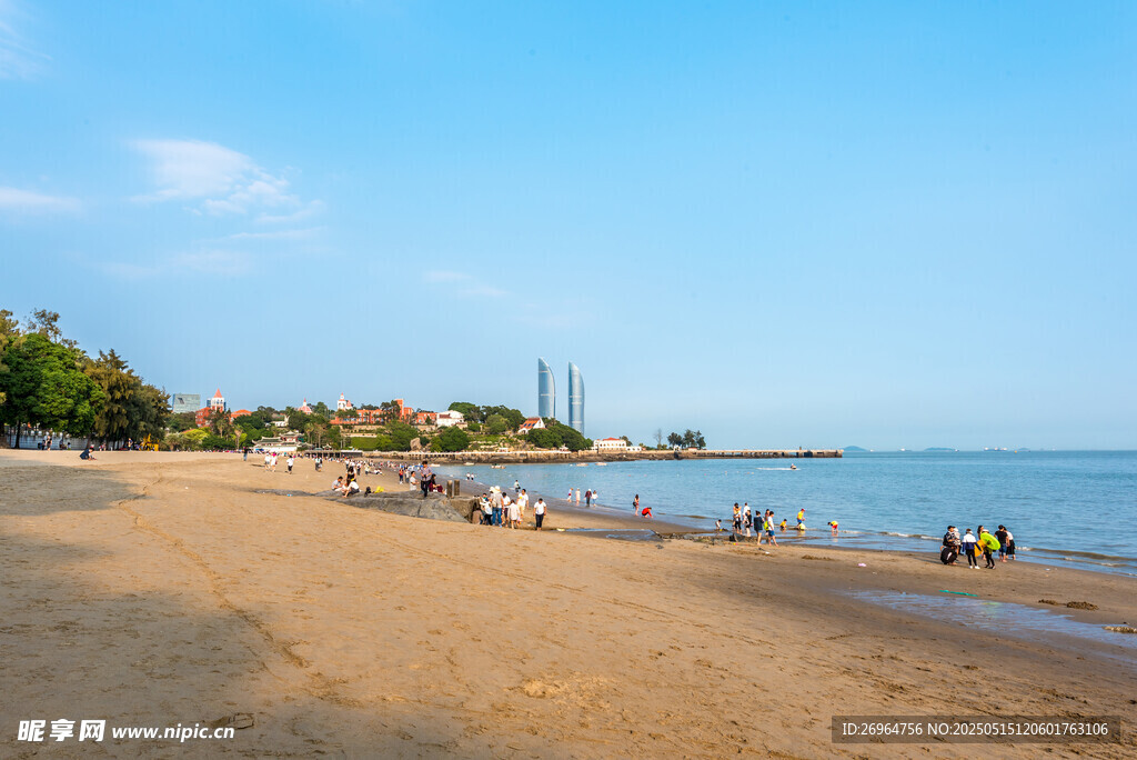 海濱沙灘休閑場景