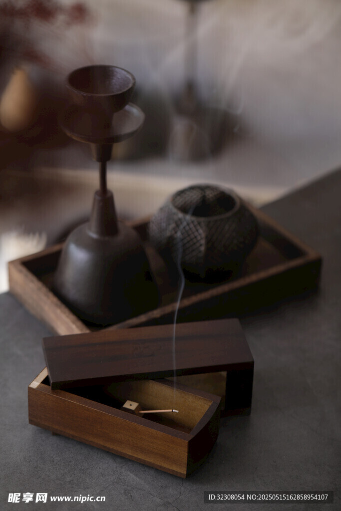 中式茶具與香薰雅致組合