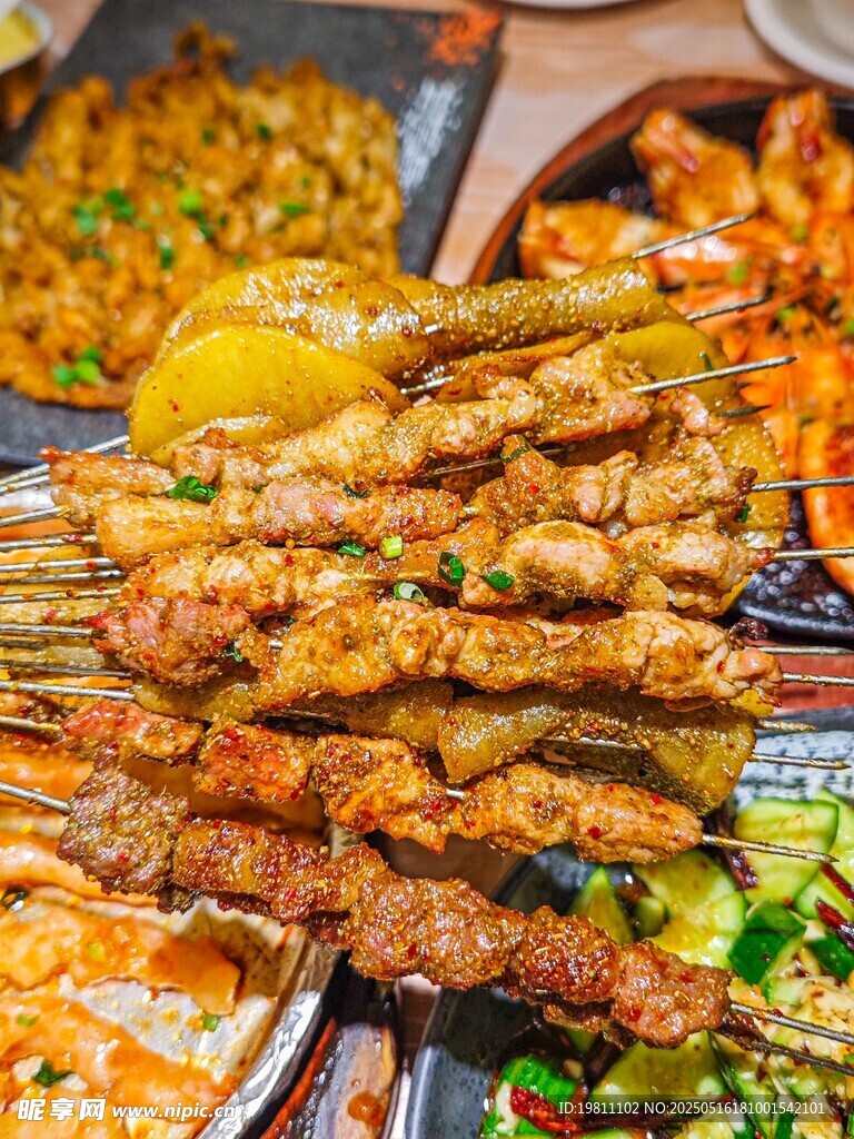 美味燒烤串串誘人美食