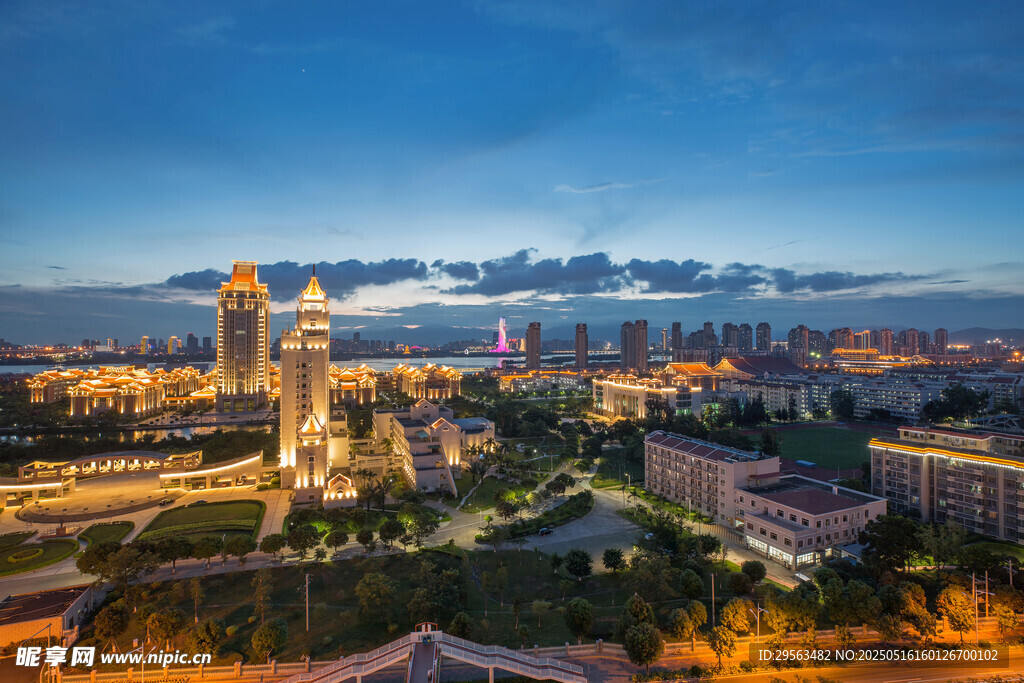 巴塞羅那城市夜景俯瞰