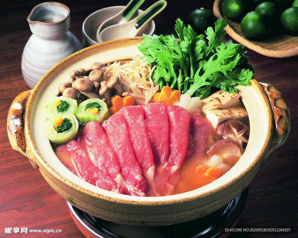 美味牛肉火鍋誘人呈現