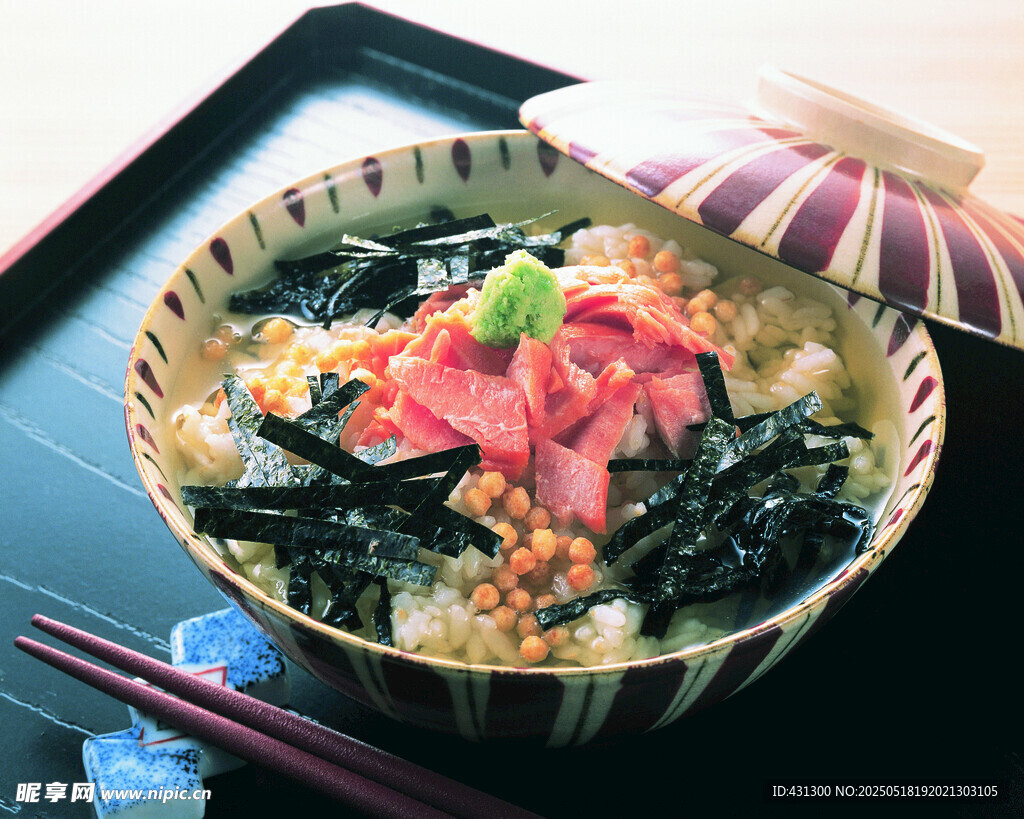 日式海鮮蓋飯美食特寫