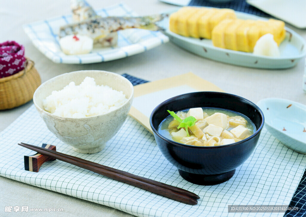 日式簡約餐食組合