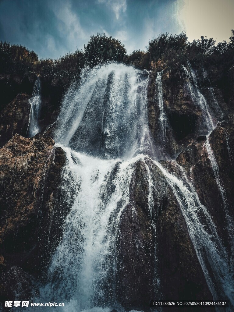 壯麗瀑布景觀