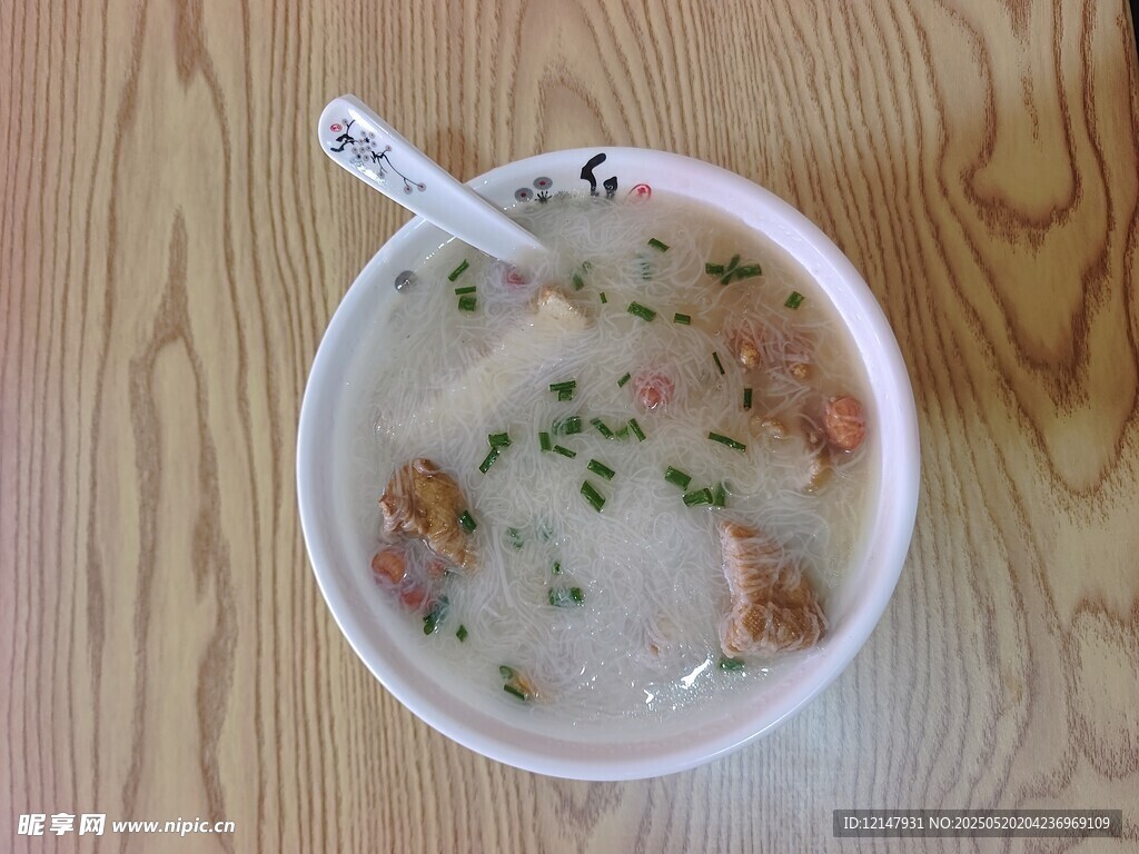 美味營養(yǎng)的蔬菜粥一碗