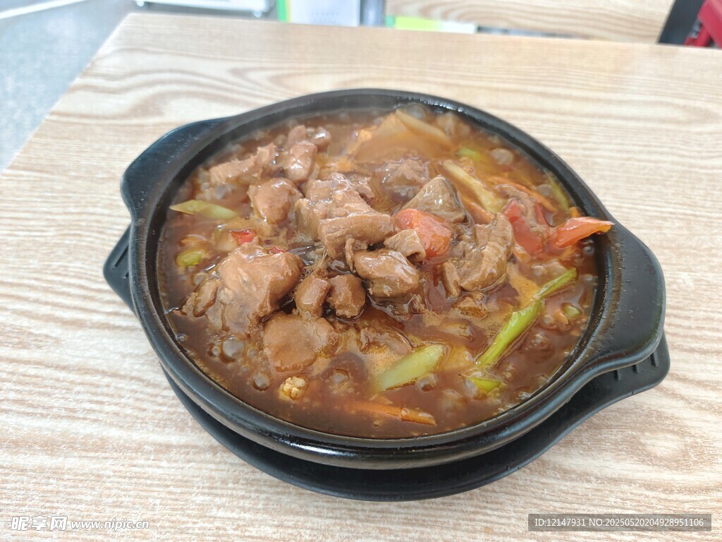美味砂鍋黃燜雞