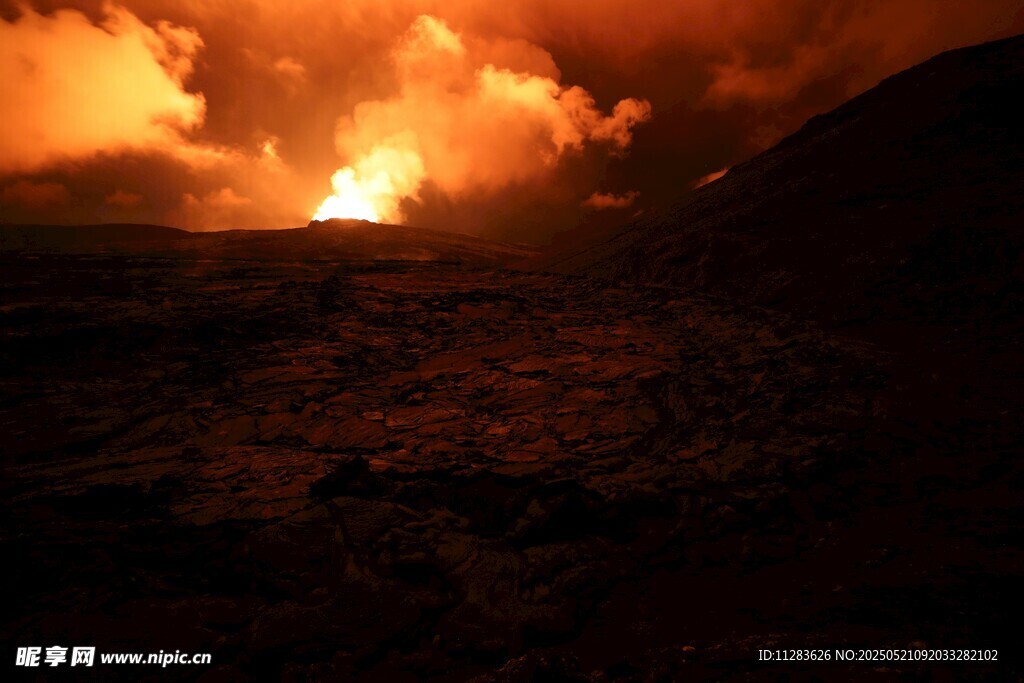火山噴發(fā)的壯麗瞬間