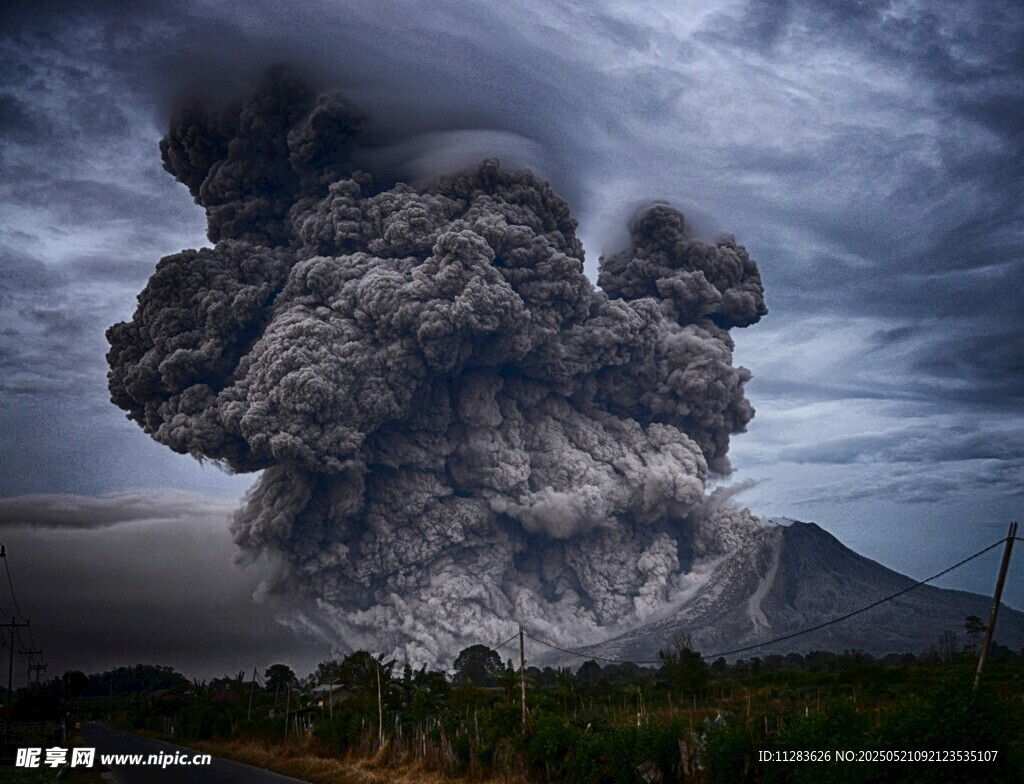 火山噴發壯觀景象