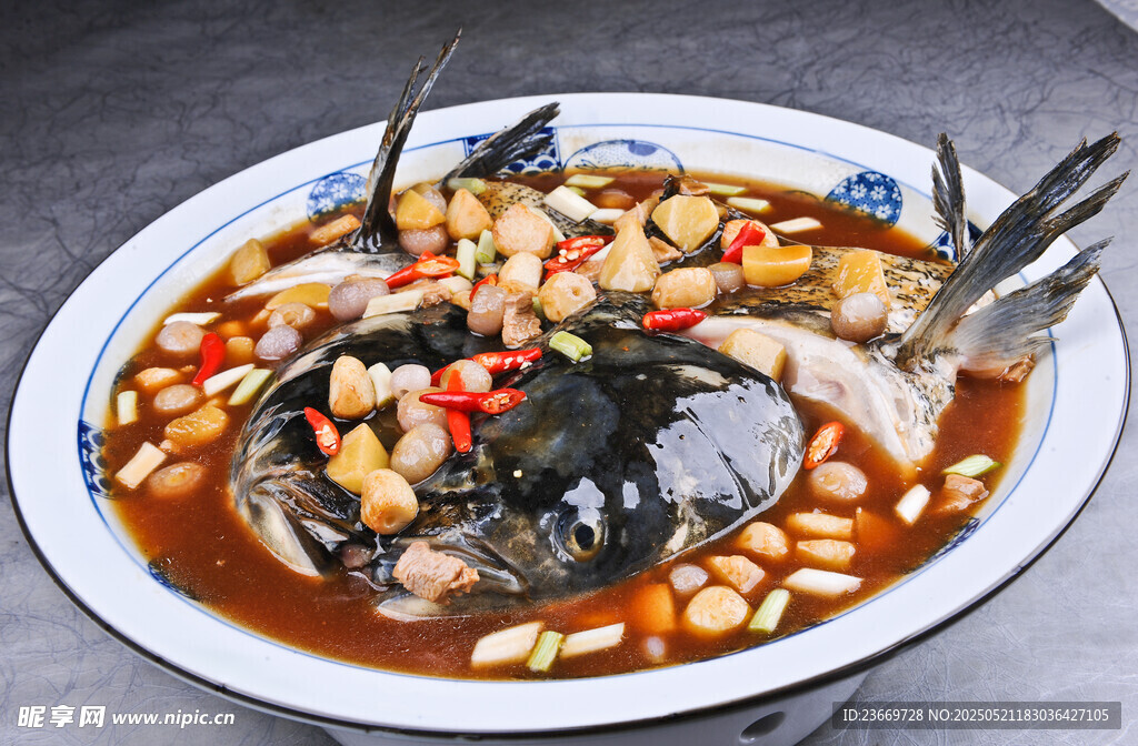 美味紅燒魚頭