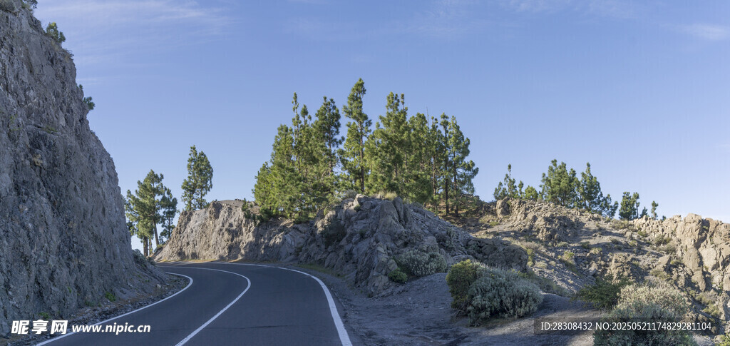 山間公路風景