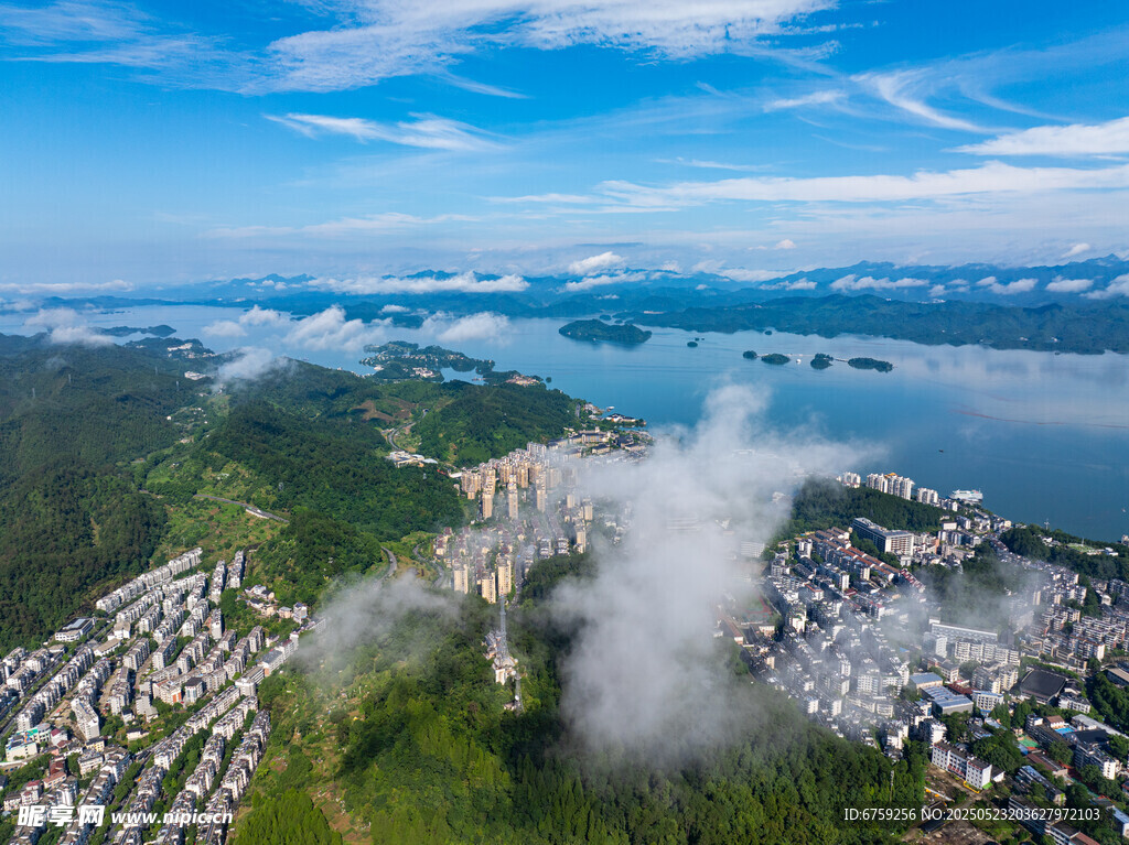 航拍云霧千島湖