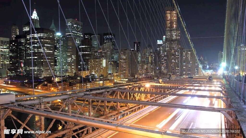 夜晚城市橋梁璀璨夜景