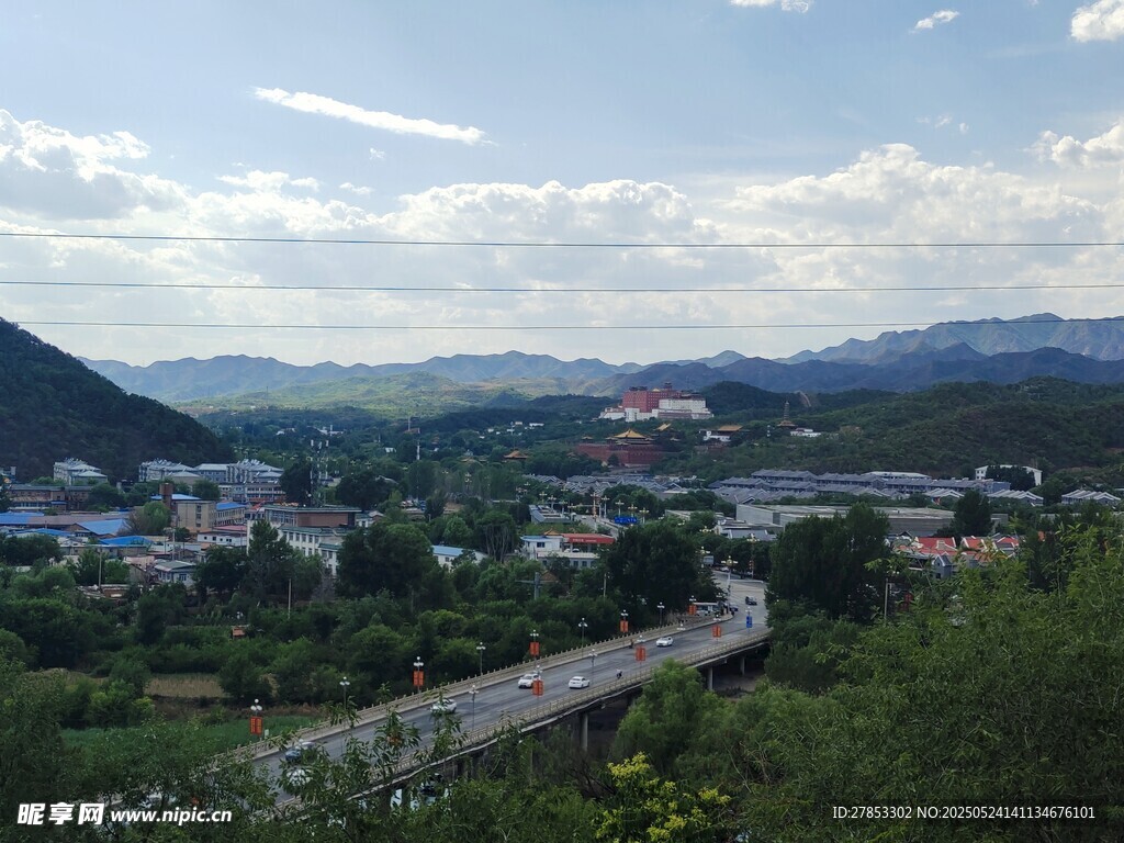 山間小鎮(zhèn)風(fēng)光