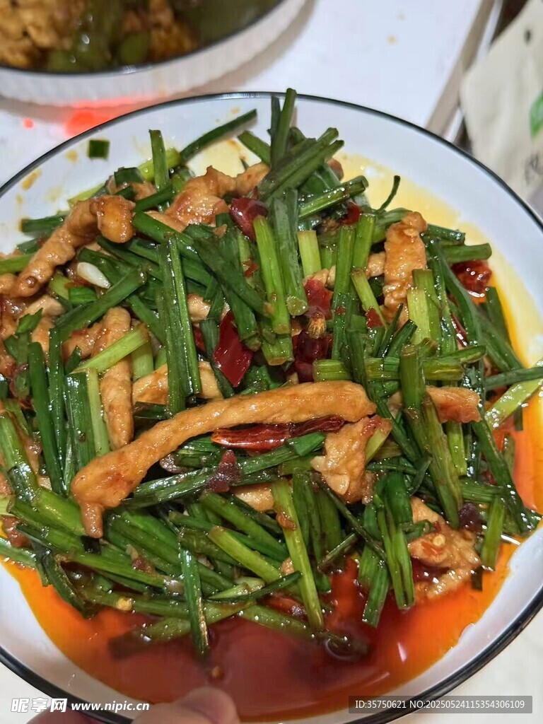 韭菜花炒肉