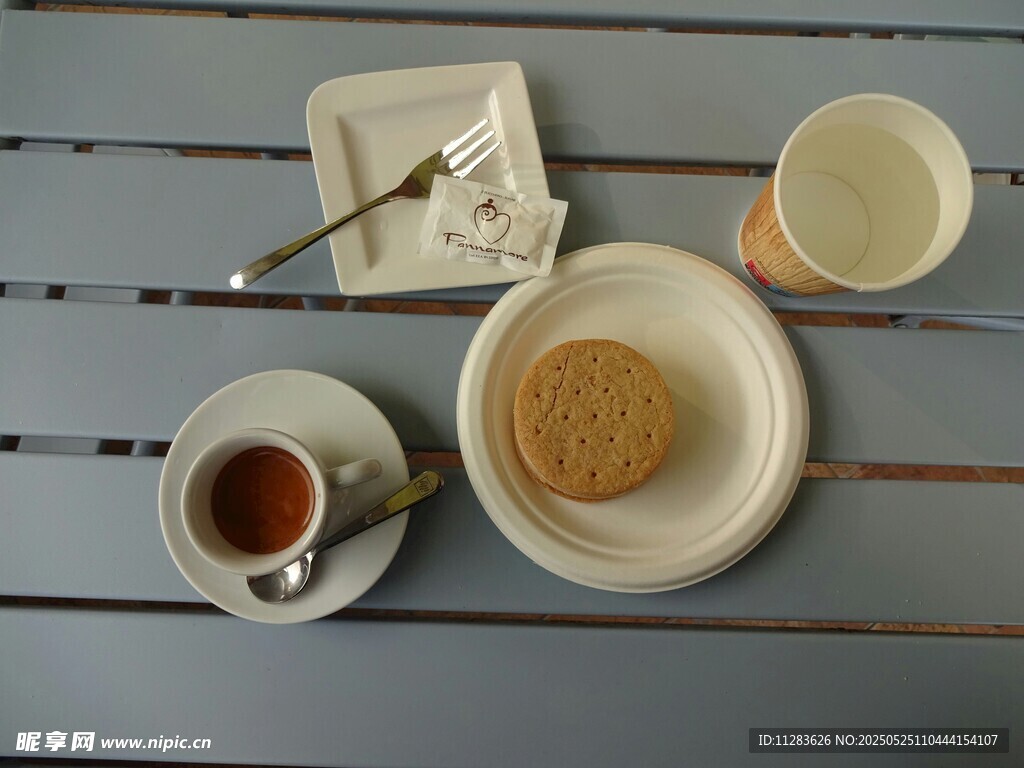 戶外休閑茶點(diǎn)時(shí)光