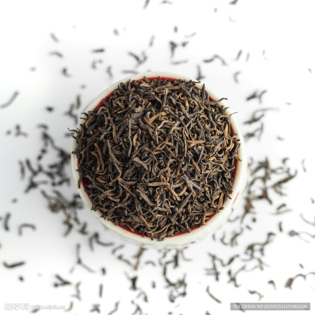 碗中散裝茶葉特寫