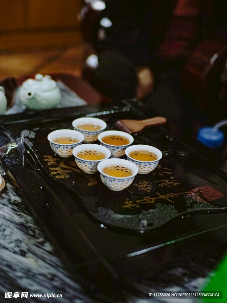 精致中式茶具與品茗杯