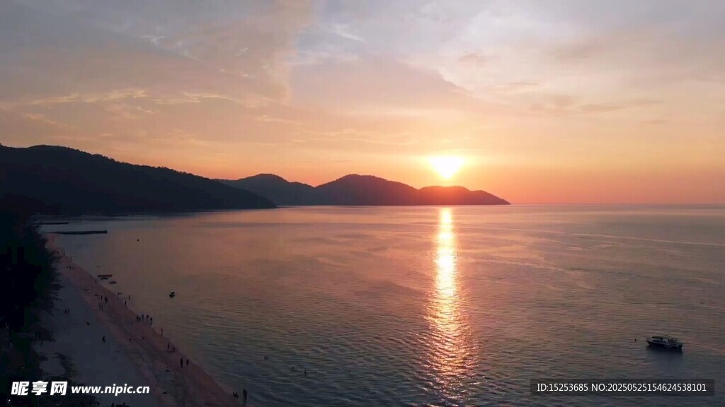 海邊日落美景