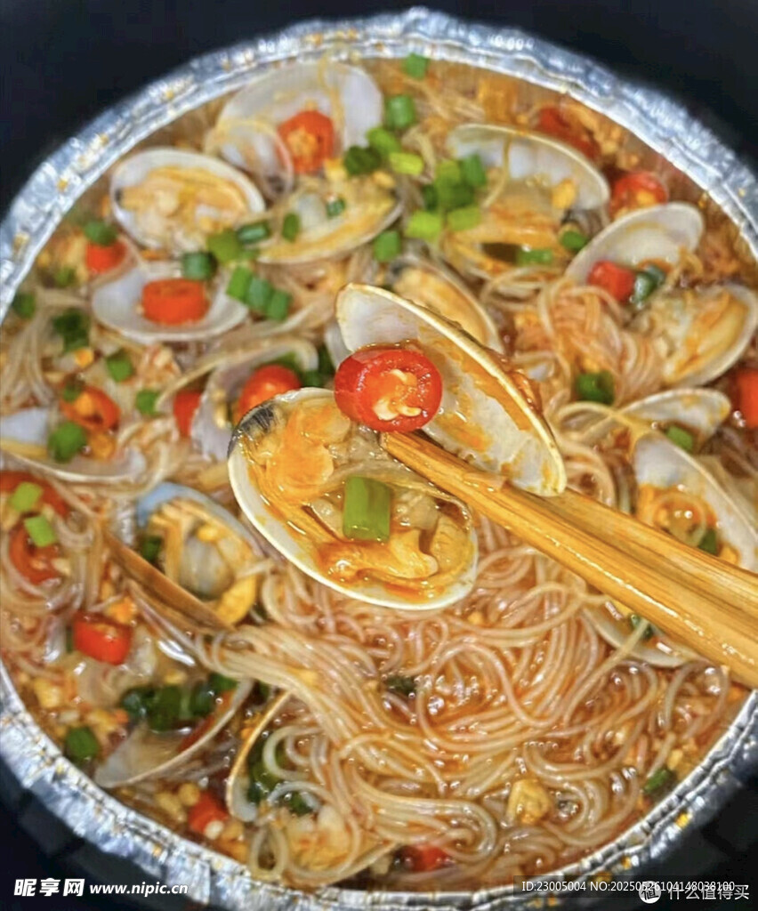 錫紙花甲粉美食誘人畫面