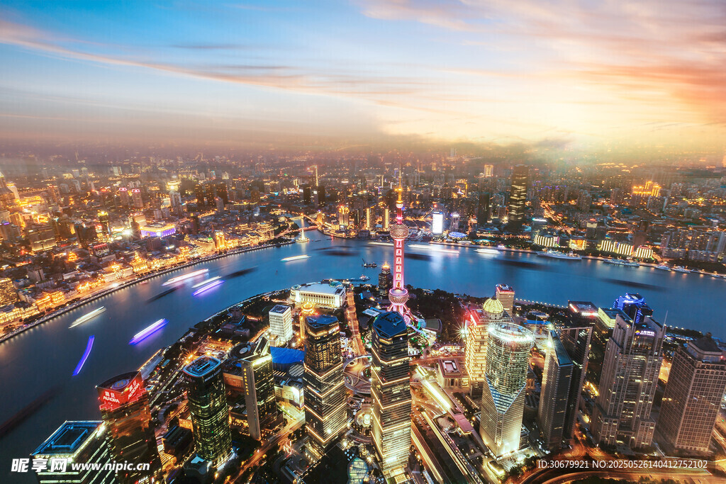 城市璀璨夜景俯瞰圖