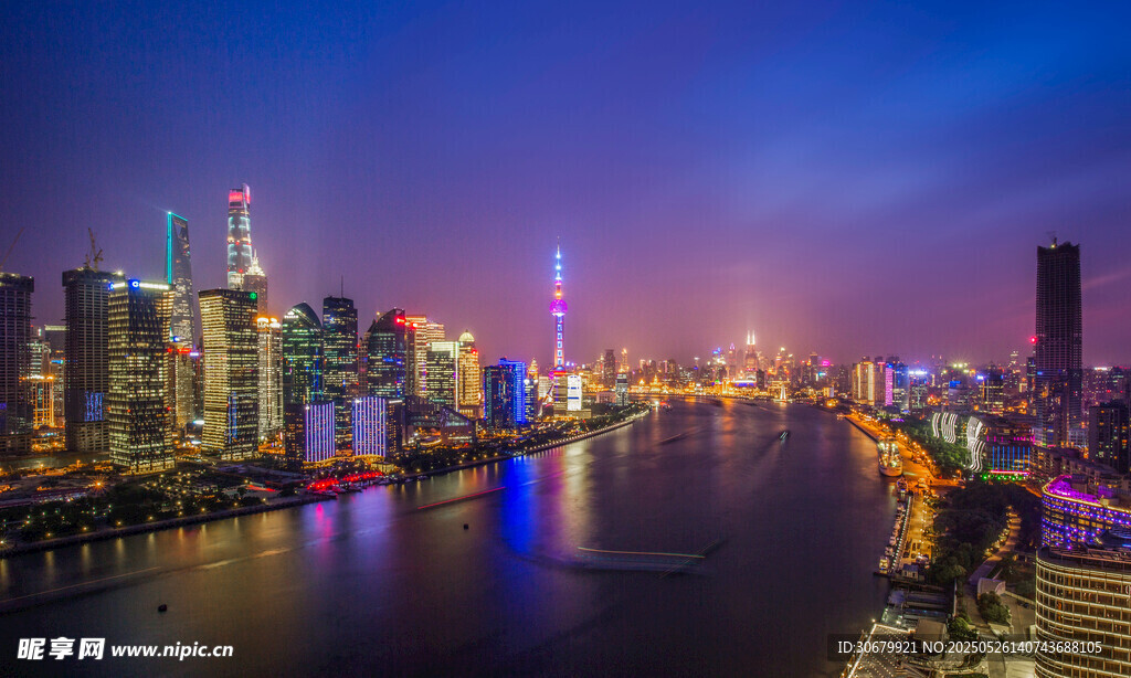 上海外灘璀璨夜景