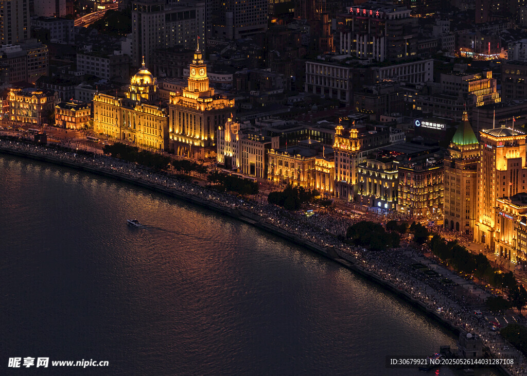 上海外灘璀璨夜景