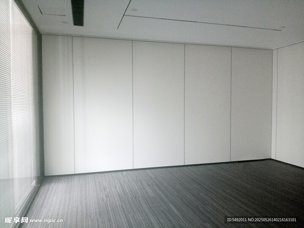 空曠現代風辦公室室內場景