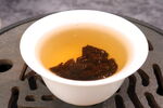 茶化石紅茶茶湯