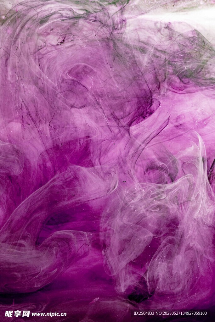 夢幻紫色煙霧藝術畫面