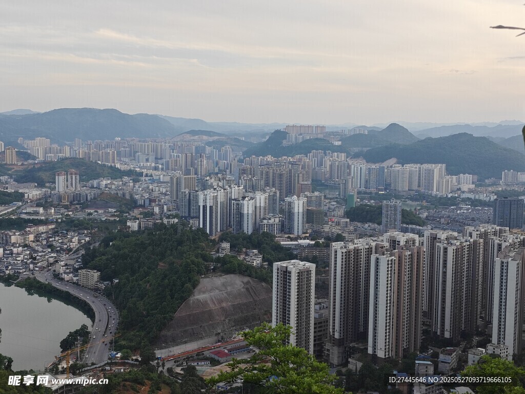 城市全景俯瞰美麗風光