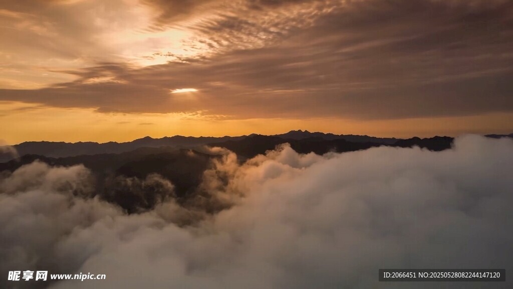 云海 日出 天空 霞光 山巒 