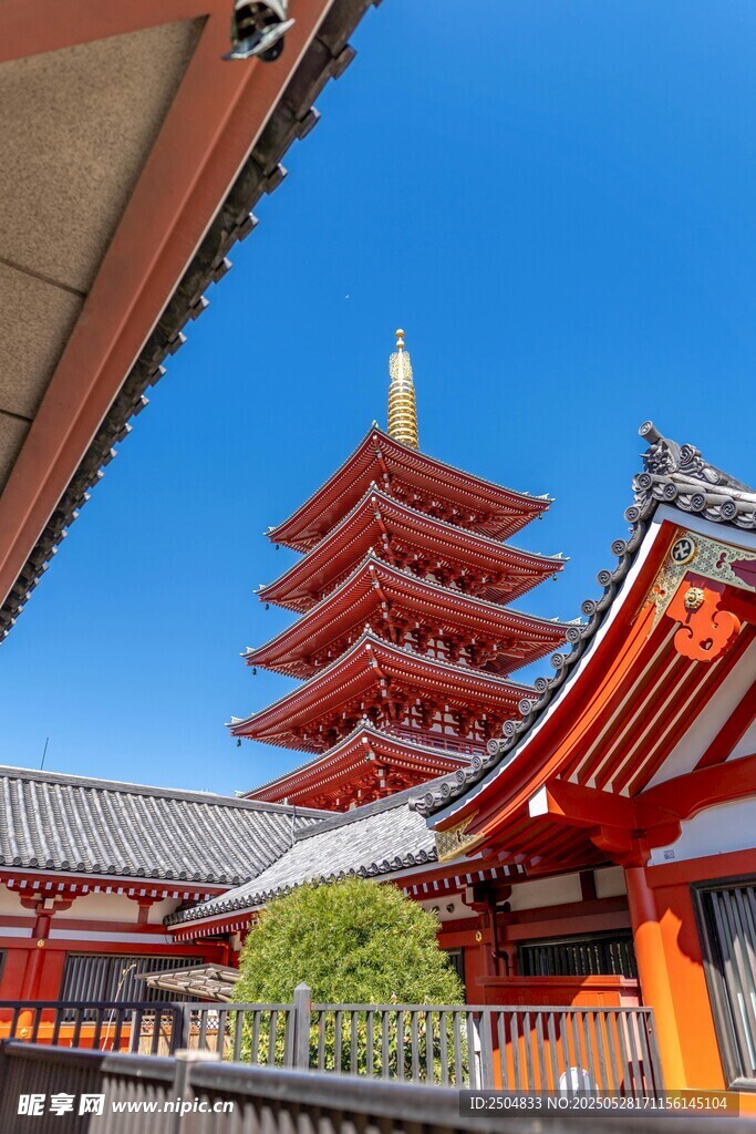 日本傳統(tǒng)塔樓建筑景觀