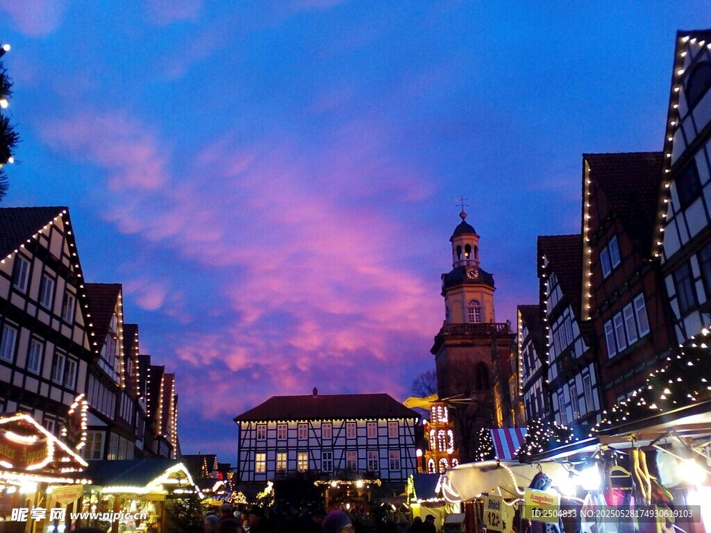 黃昏下的歐洲風(fēng)情小鎮(zhèn)街景