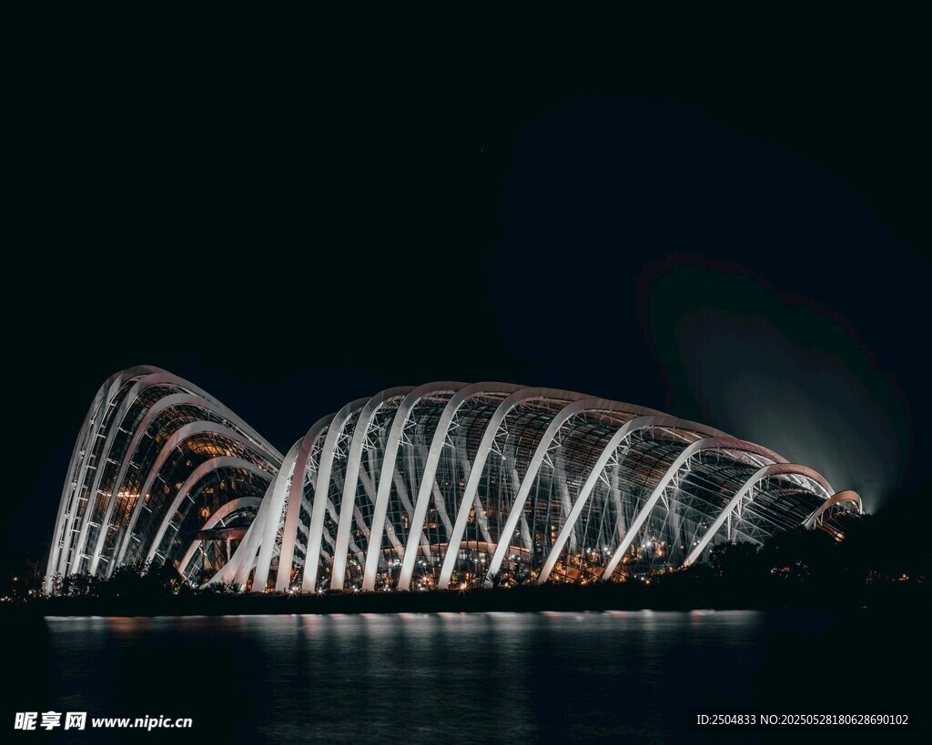 悉尼歌劇院夜景璀璨