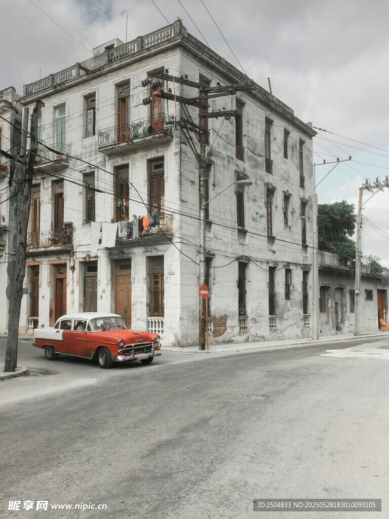 復(fù)古街道旁的歐式建筑