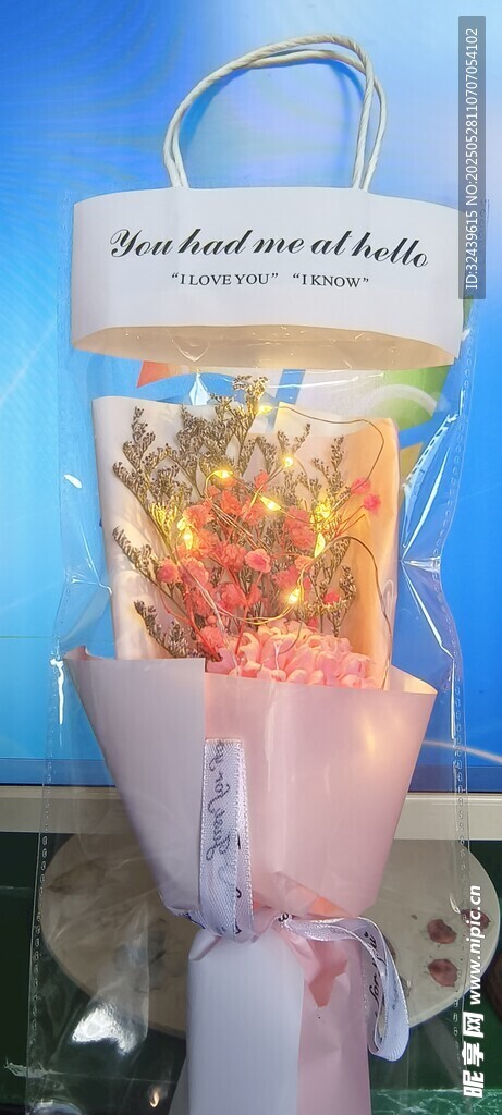 精致手提花束 浪漫氛圍感