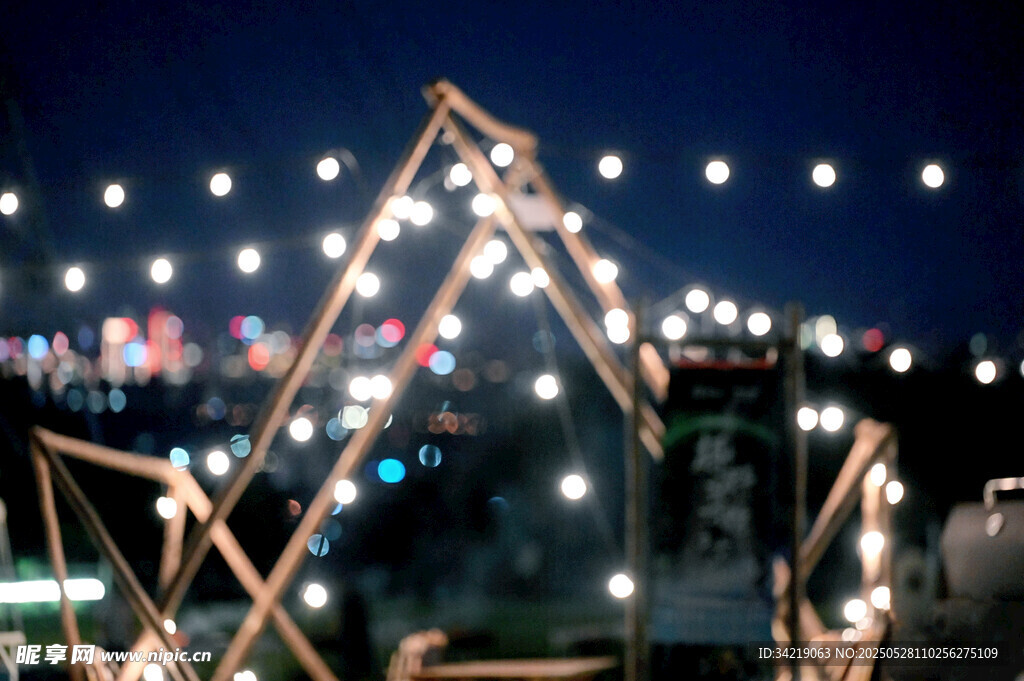 夜晚戶外露營地