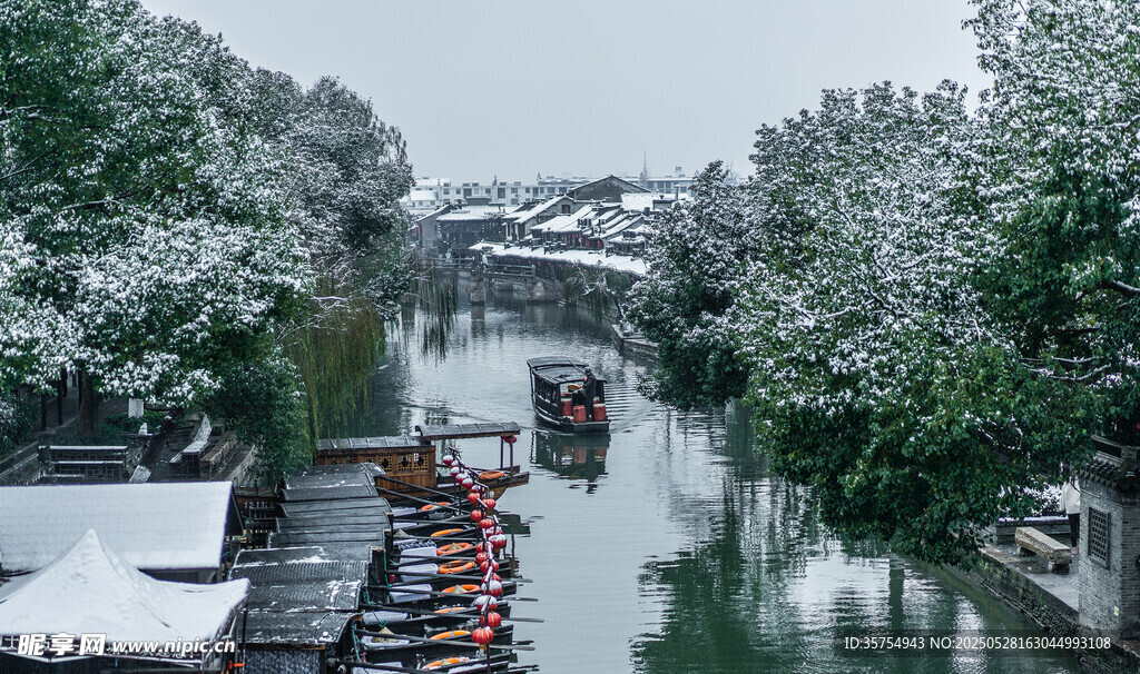 雪后江南水鄉(xiāng)河道美景