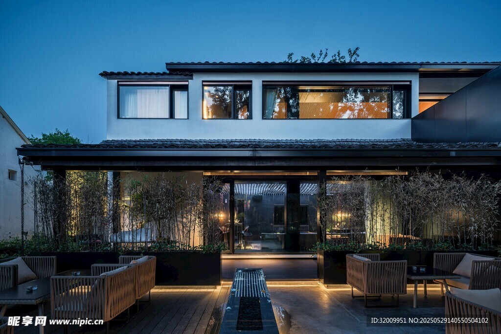現代風格精致庭院住宅