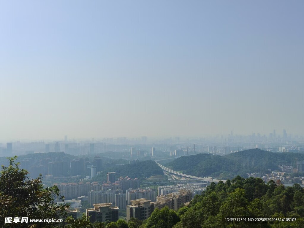 山城全景俯瞰美麗風(fēng)光