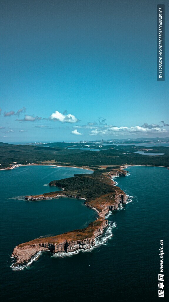海上島嶼風光俯瞰圖