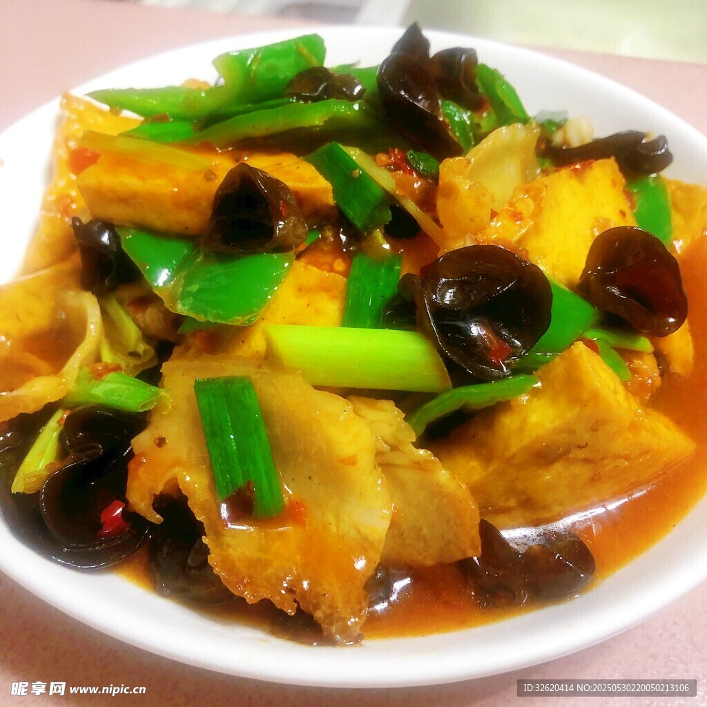 肉片燒豆腐