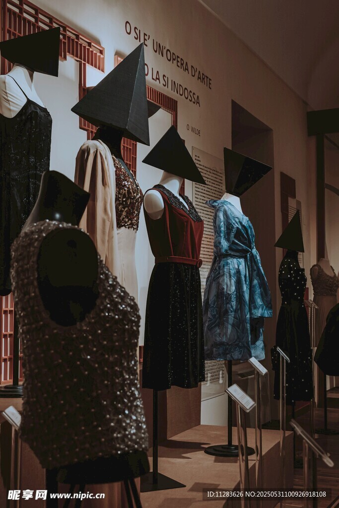 復(fù)古服飾展示