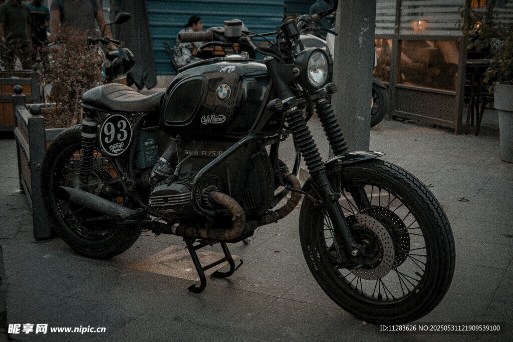 復(fù)古風(fēng)格摩托車(chē)展示