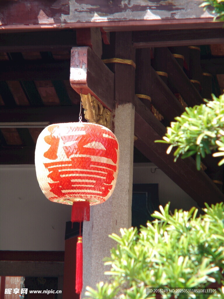 潮州開元寺屋頂雙龍戲珠裝飾